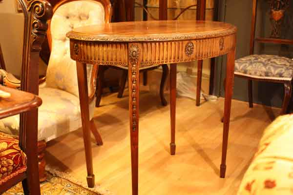Antique-Oval-Table-Hythe