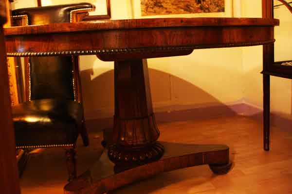 AntiqueTilting-Dining-Table-Hythe-Kent-2