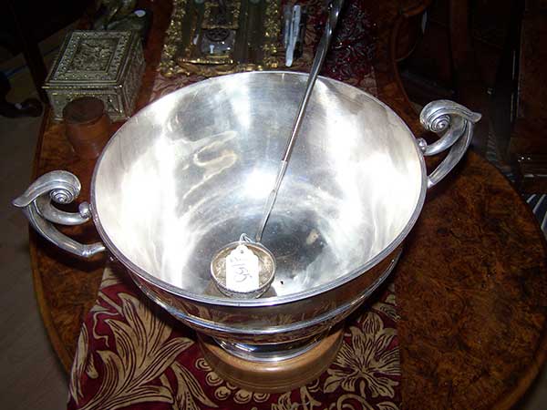 Anthony-Charles-Antiques-Hythe-Kent-2-Handed-Silver-Bowl-2